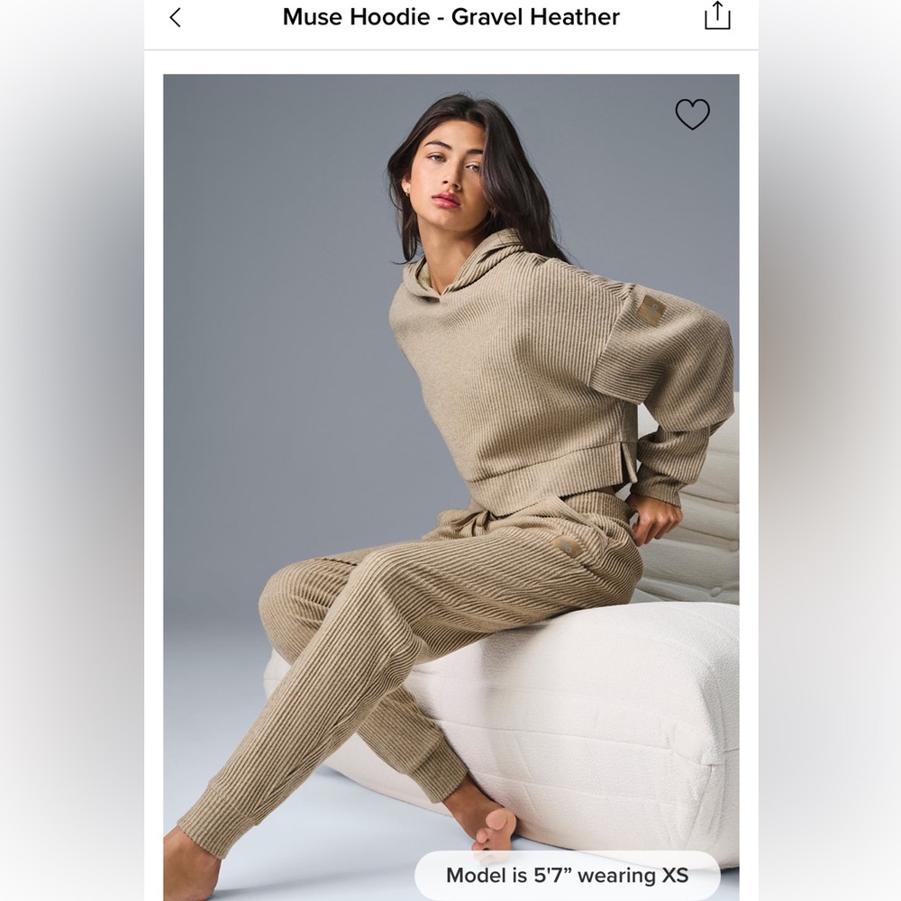Alo Muse beige hoodie. Size Medium